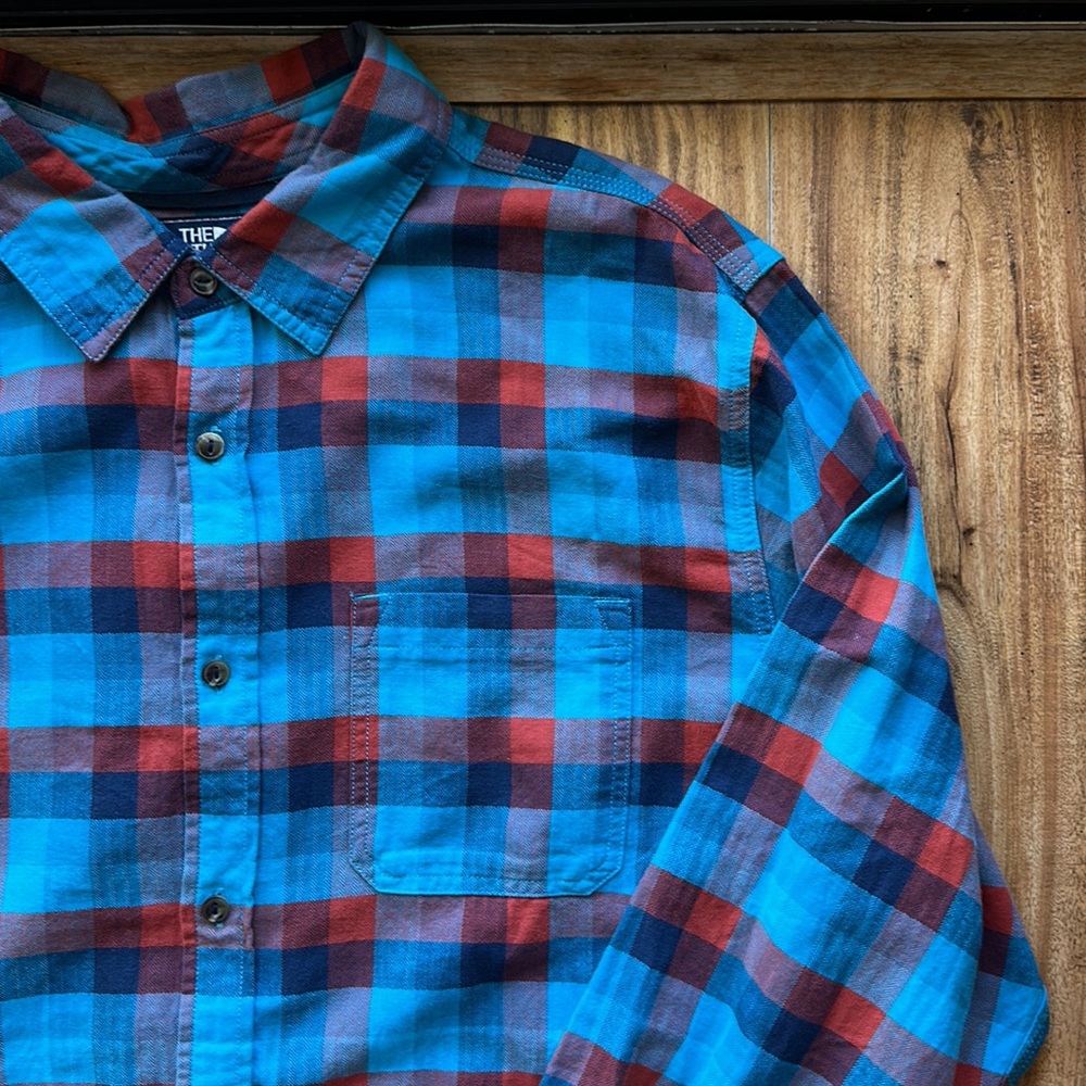 The North Face premium flannel shirt  |  size XL